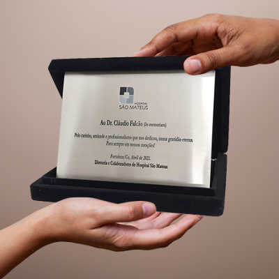 placa-homenagem-copy.png